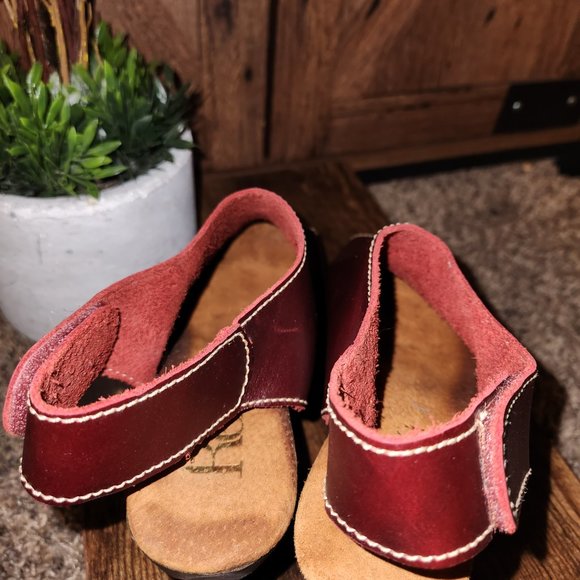 REBA MERLOT LEATHER WEDGES - Picture 4 of 8